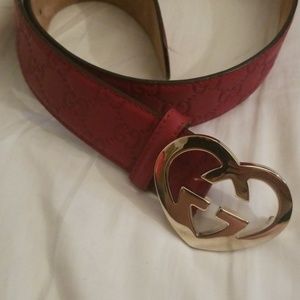 Gucci Heart shape buckle belt sz 80/32